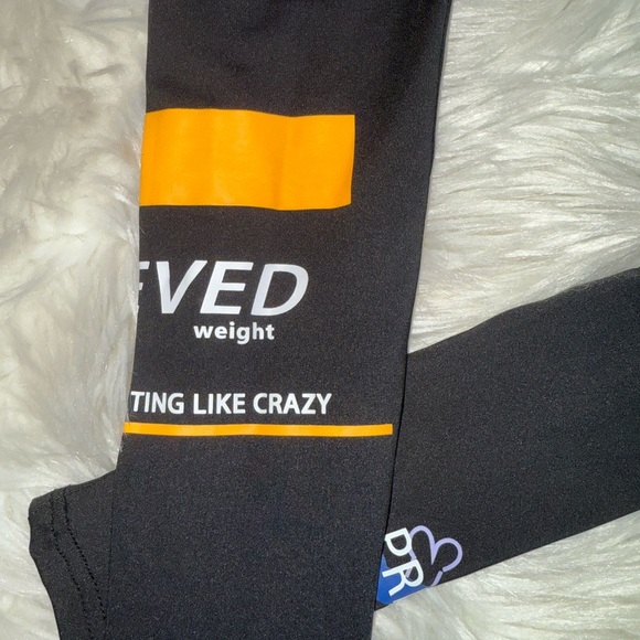 Shein MEYSI KIM Mock Neck Geo & Letter Graphic Slim Swim Crop Tee Size Small - Picture 6 of 16